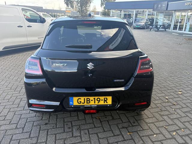 Suzuki SWIFT 1.2 Select Smart Hybrid 83pk | Navigatie | Airco | Lichtmetalen Velgen | Camera | Cruise Control Adaptief | Getinte ramen achter