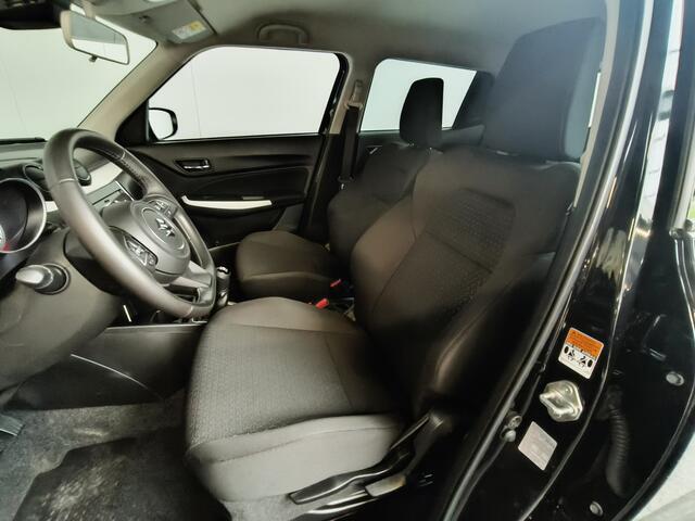 Suzuki SWIFT 1.2 Select Smart Hybrid uit 2023 Rijklaar + 12 maanden Bovag-garantie Henk Jongen Auto's in Helmond, al 50 jaar service zoals 't hoort!