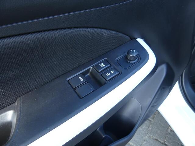 Suzuki SWIFT 1.2 Select Smart Hybrid Trekhaak, Cruise Control, Apple Carplay, Android Auto, Navigatie, Achterspoiler