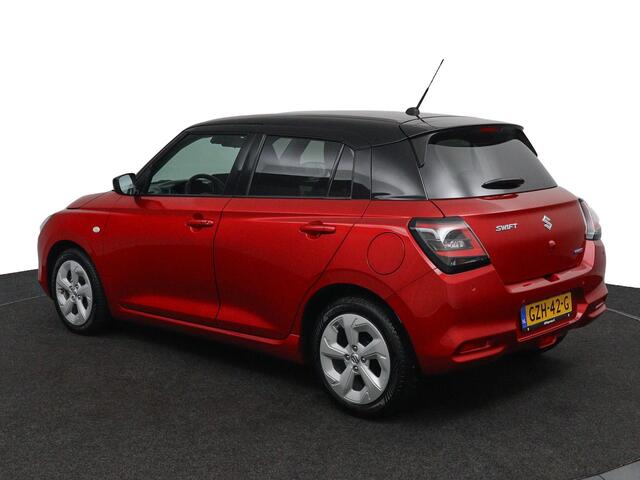 Suzuki SWIFT 1.2 Select Smart Hybrid | Stoelverwarming | Grootscherm Navigatie | Draadloos Apple Carplay | Bi- tone parelmoer Rood | Parkeersensoren Achter | Keyless Entry |