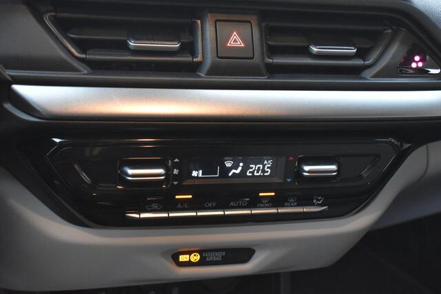 Suzuki SWIFT 1.2 Style Smart Hybrid Navigatie | Camera | ACC | BSM | 12 mnd BOVAG garantie | Whatsapp 06-53188999