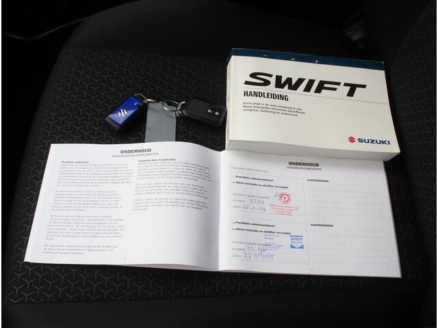 Suzuki SWIFT 1.2 Style Smart Hybrid CARPLAY | ADAPCRUISE | CAMERA | CLIMATE | LMV16 | PDC | LED | DAB | NAVI | STOELVERW