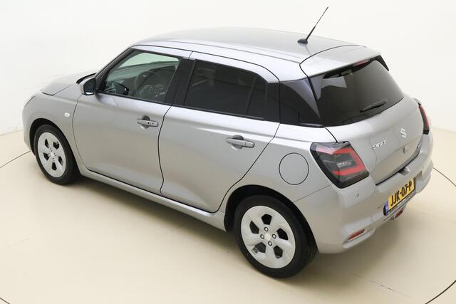 Suzuki SWIFT 1.2 Select Smart Hybrid 83pk | Automaat | Navigatie | Airco | Camera | Cruise Control Adaptief | Lichtmetalen Velgen | Stoelverwarming | Keyless Entry en Start
