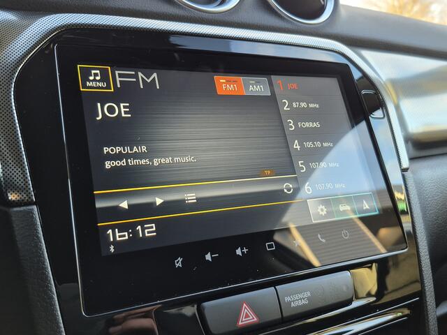 Suzuki VITARA 1.4 Boosterjet Style Smart Hybrid | Adaptieve Cruise Control | Achteruitrijcamera | Apple Carplay/Android auto | Climate Control