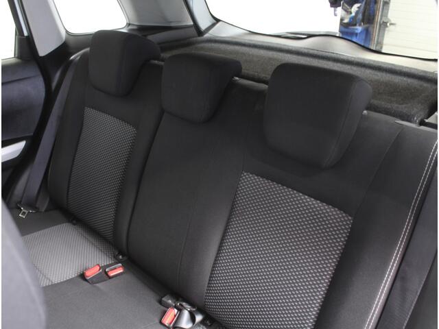 Suzuki VITARA 1.6 Exclusive CRUISE | CLIMATE | CAMERA | AFNTREKHAAK | STOELVERW | CARPLAY | LED