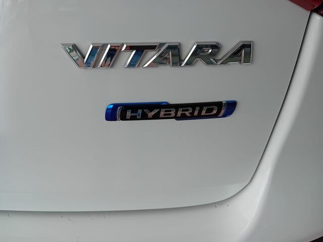 Suzuki VITARA 1.5 Hybrid Select Automaat, Airco(automatisch), Carplay/Android auto, Navigatie, Dode hoek detector, Cruise control adaptief, Stoelverwarming, Achteruitrijcamera, Keyles entry and go, etc,etc.., Zeer mooie auto, 1e eigenaar, Dealer onderhouden, Fabrieksga