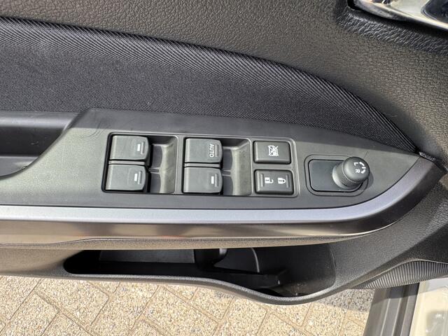 Suzuki VITARA 1.4 Boosterjet Select Hybrid Direct uit voorraad leverbaar! info: M.Safari 0492588976