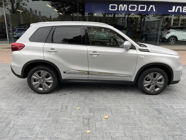 Suzuki VITARA 1.0 Boosterjet Select | Trekhaak | Achteruitrijcamera | Cruise Control |