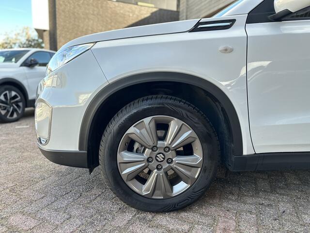 Suzuki VITARA 1.0 Boosterjet Select Trekhaak/Stoelverwarming/Navi/Camera.