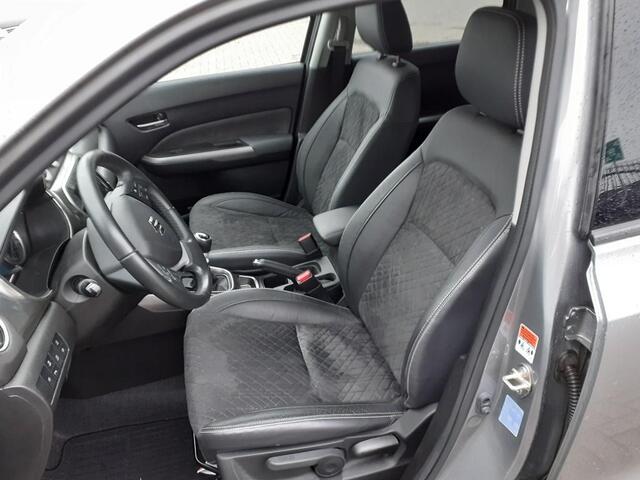 Suzuki VITARA 1.4 Boosterjet Style Smart Hybrid | 1e eigenaar | Dealeronderhouden | Trekhaak |