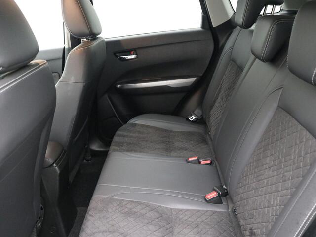 Suzuki VITARA 1.5 Hybrid Style AUTOMAAT / Trekhaak / Hybrid / Automaat / Navigatie / Adaptieve Cruise Control / Historie bekend / 1ste Eigenaar /