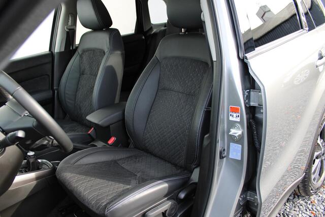 Suzuki VITARA 1.4 Boosterjet Style Smart Hybrid ,Panoramadak, Navi, Applecarplay/Androidauto, STIJL uitvoering!