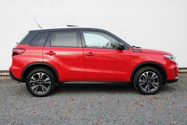 Suzuki VITARA 1.4 Boosterjet Style Smart Hybrid , All-Seasonbanden, Panodak, Dealer onderhouden, Stijl uitvoering!