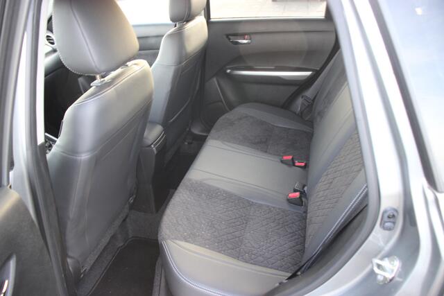 Suzuki VITARA 1.4 Boosterjet Style Hybrid | Trekaak |