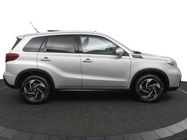 Suzuki VITARA 1.5 Hybrid Style Automaat | Schuif- Kanteldak | Automaat | Navigatie | Keyless Entry | Dodehoek Detectie | Alcantara Bekleding |