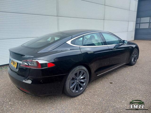 Tesla MODEL S 