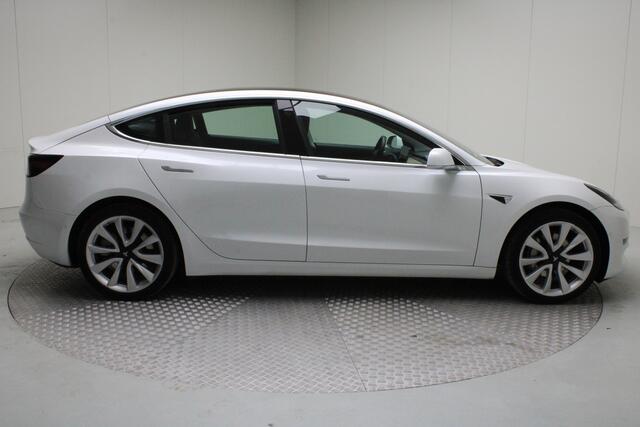Tesla Model 3 Long Range AWD 75 kWh | NL Auto | 1ste eigenaar | Dual Motor | Autopilot | Adaptieve cruise control
