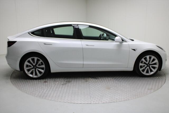 Tesla Model 3 Standard RWD Plus 60 kWh | Autopilot | Panoramadak | NL auto | Navigatie Fullmap | Trekhaak (afn.)