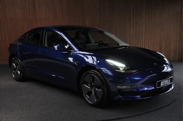 Tesla Model 3 Long Range AWD 78 kWh Autopilot ACC Stuurverw. PDC Leer Navi Panoramadak 360° Elektr. achterklep Stoelverwarming voor & achter Climate voor & achter LM velgen BTW auto! Nieuw!