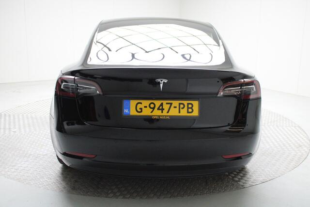 Tesla Model 3 Standard RWD Plus 60 kWh | Gereserveerd!! | Autopilot | Panoramadak | NL auto | Navigatie Fullmap