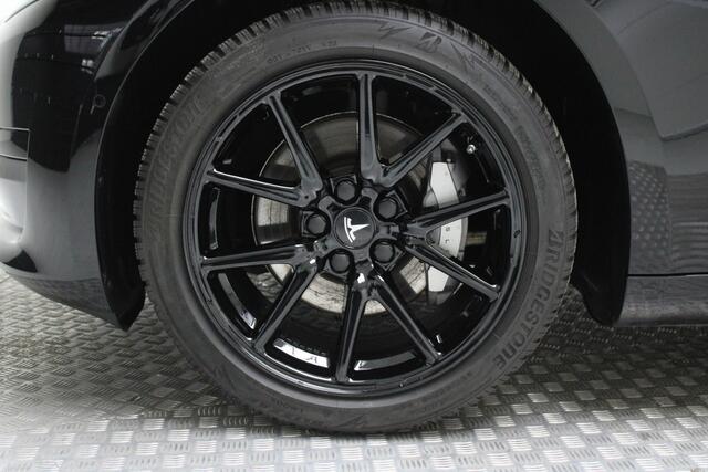 Tesla Model 3 Standard RWD Plus 60 kWh | Gereserveerd!! | Autopilot | Panoramadak | NL auto | Navigatie Fullmap