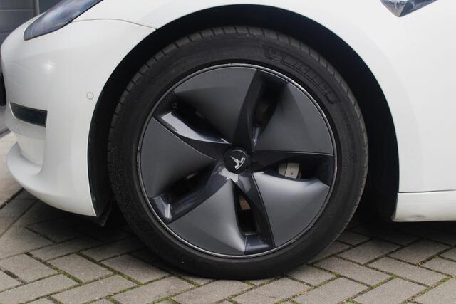 Tesla Model 3 Long Range AWD 75 kWh | AutoPilot | Trekhaak