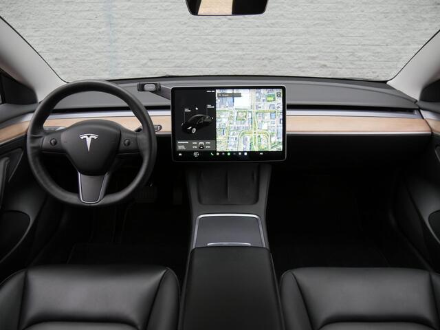 Tesla Model 3 LONG RANGE AWD 75kWh/ ELEKT. KLEP/ WARMTEPOMP/ STUURVERWARMING/ ALL-BLACK KLEURSTELLING