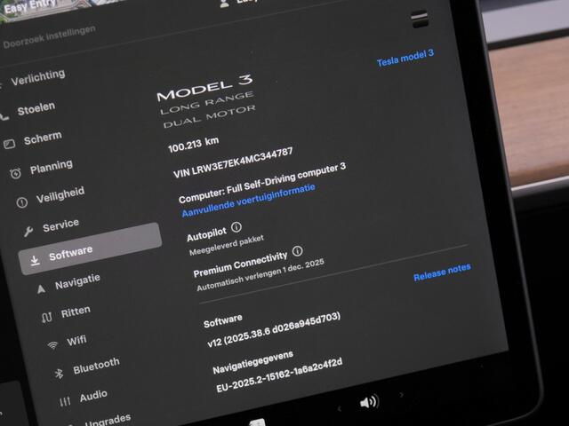 Tesla Model 3 LONG RANGE AWD 75kWh/ ELEKT. KLEP/ WARMTEPOMP/ STUURVERWARMING/ ALL-BLACK KLEURSTELLING