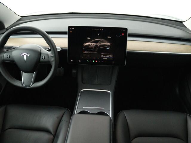Tesla Model 3 Standard RWD Plus 60 kWh | Panoramadak | Leder | Stuur & Stoelverwarming |