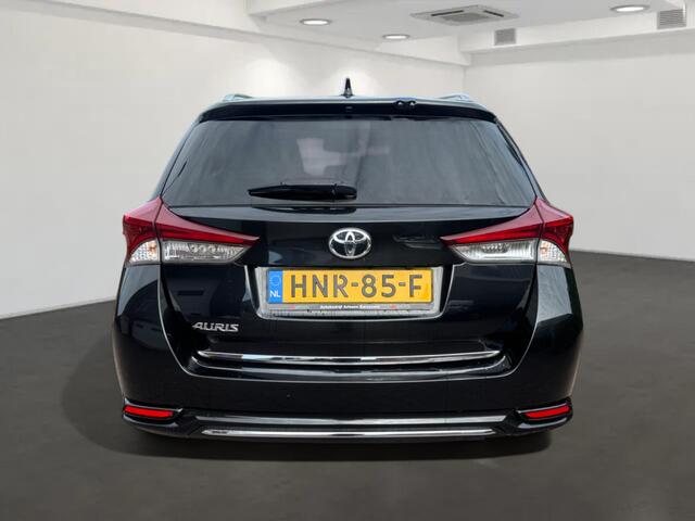 Toyota AURIS Touring Sports 1.2T Black Edition