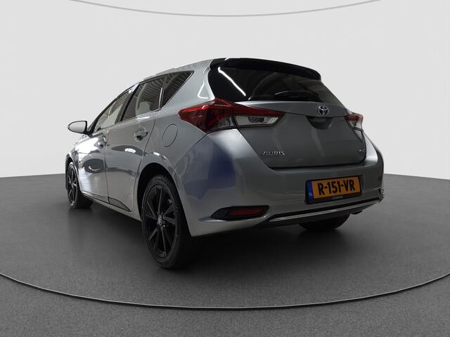 Toyota AURIS 1.8 Hybrid Black Edition | Navigatie | Camera | LM Velgen |