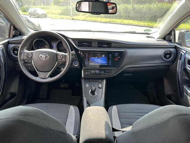 Toyota AURIS Touring Sports 1.8 Hybrid Lease Pro Toyota Auris Touring Sports 1.8 Hybrid Business Pro