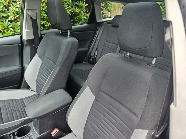 Toyota AURIS Touring Sports 1.8 Hybrid Trend Pano/Navi