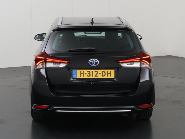 Toyota AURIS Touring Sports 1.8 Hybrid Black Edition | Navigatie | Climate Control | Stoelverwarming | Keyless Go |