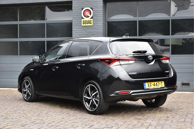 Toyota AURIS 1.8 Hybrid Dynamic Ultimate