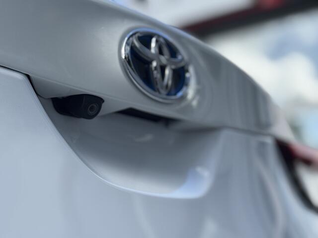 Toyota AURIS 1.8 Hybrid Volcano Edition Trekhaak, Navigatie, Parkeersensoren , All-in Rijklaarprijs