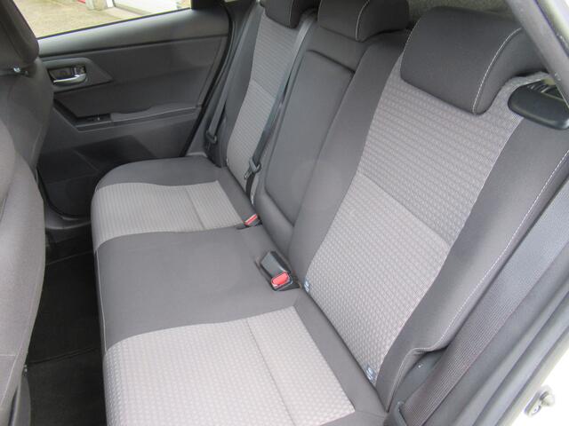 Toyota AURIS 1.8 Hybrid Dynamic Go PARELMOER LAK