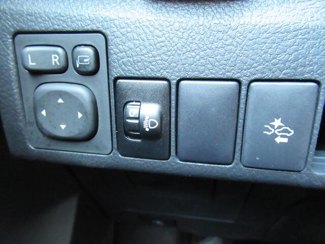 Toyota AURIS 1.8 Hybrid Dynamic Go PARELMOER LAK