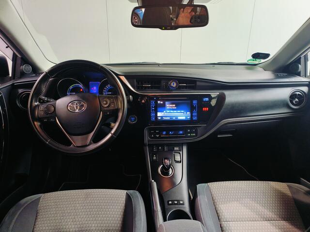 Toyota AURIS Touring Sports 1.8 Hybrid Dynamic Ultimate Rijklaar + 12 maanden Bovag-garantie Henk Jongen Auto's in Helmond, al 50 jaar service zoals 't hoort!