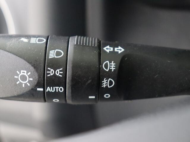 Toyota AURIS 1.8 Hybrid Energy Plus I Navigatie I Climate Control I Cruise Control I Camera I LOUWMAN Onderhouden I