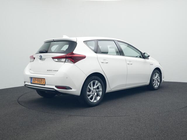Toyota AURIS 1.8 Hybrid Dynamic | Parkeersensoren | Navigatie