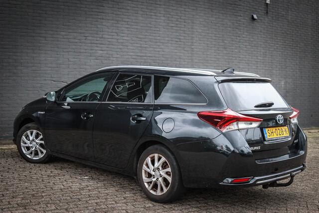 Toyota AURIS Touring Sports 1.8 Hybrid Dynamic Nieuw binnen; Jouw droomauto?