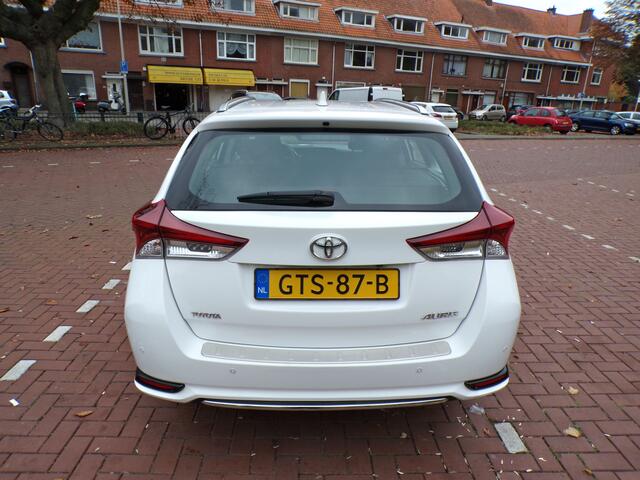 Toyota AURIS Touring Sports 1.2T Executive BENZINE AUTOMAAT