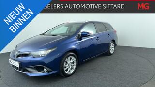 toyota-auris-touring-sports-1.8-hyb