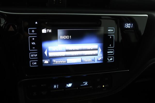 Toyota AURIS 1.2T Aspiration | Airco | Achteruitrijcamera | Cruise Control | Navigatie | Trekhaak | 1300 kg Trekgewicht |