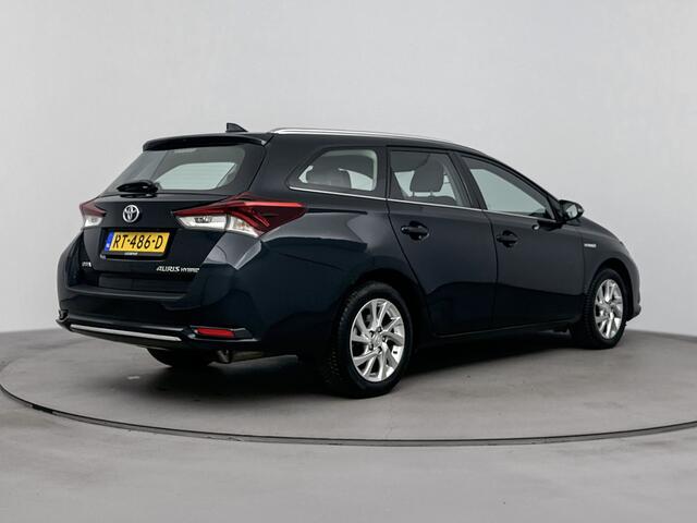 Toyota AURIS Touring Sports 1.8 Hybrid Dynamic Limited | Navigatie | Parkeercamera | Climate Control | Cruise Control |