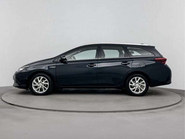 Toyota AURIS Touring Sports 1.8 Hybrid Dynamic Limited | Navigatie | Parkeercamera | Climate Control | Cruise Control |