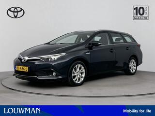 toyota-auris-touring-sports-1.8-hyb