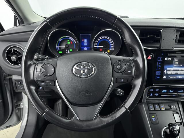 Toyota AURIS Touring Sports 1.8 Hybrid Exclusive | Trekhaak | Stoelverwarming | Navigatie