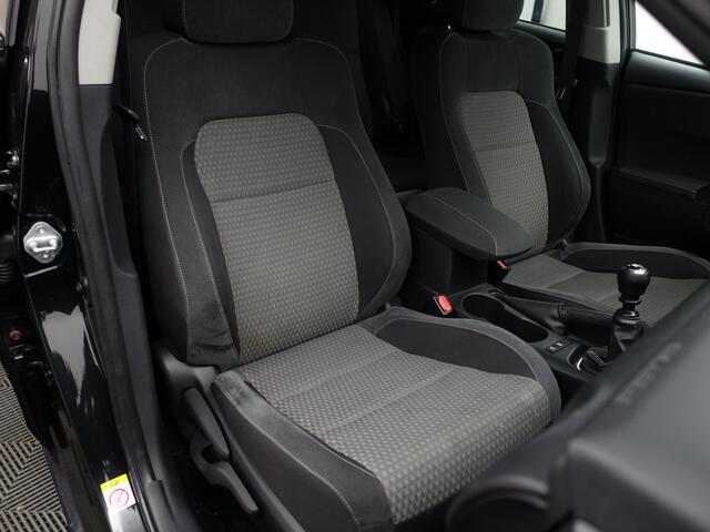 Toyota AURIS Touring Sports 1.2T Dynamic Camera, Privacy Glass, Led, Navigatie, Clima, Cruise